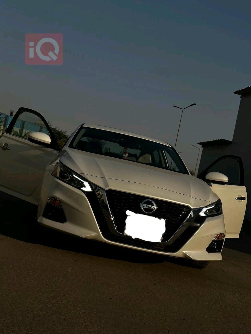 نیسان ئەلتیما